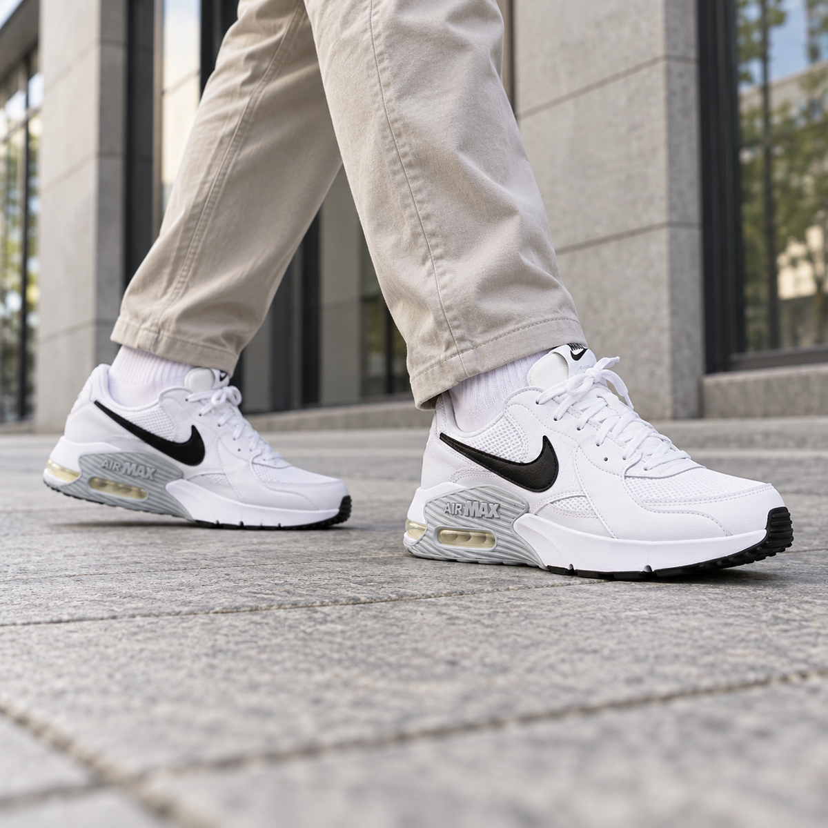 Tenis Nike Air Max Excee Hombre, Blanco/Negro/Platino - 09-lifestyle